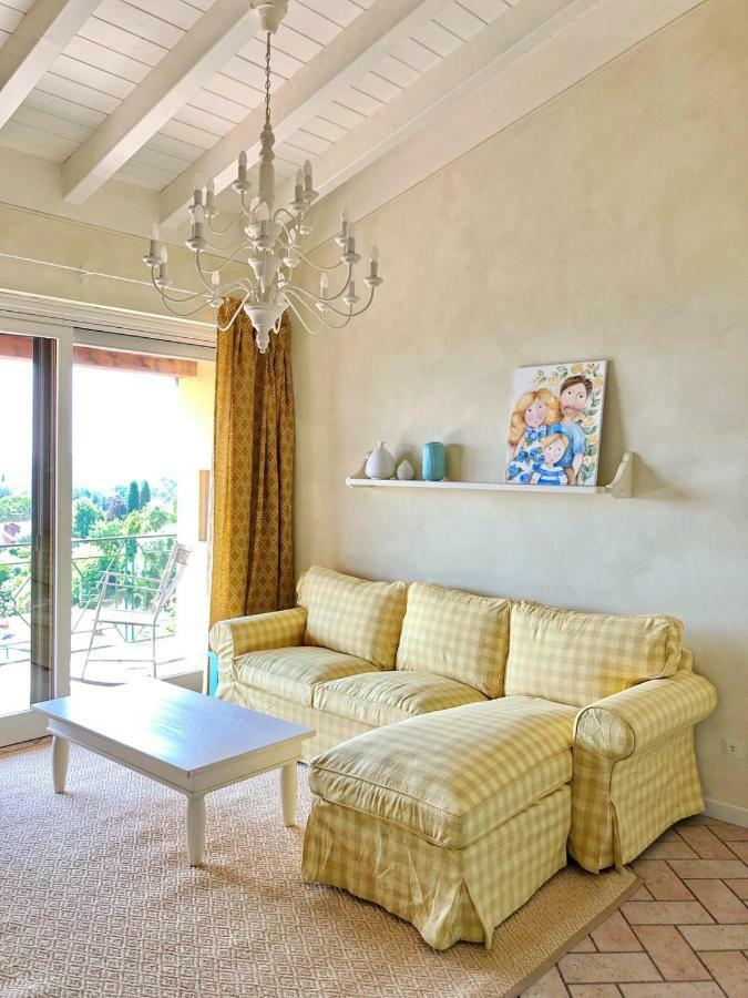 Alice'S Nest-Lake View House Padenghe sul Garda Exterior foto
